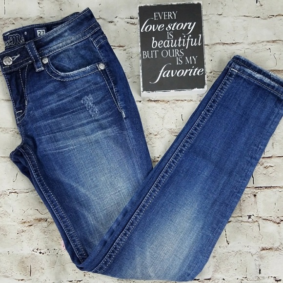 🔴SOLD🔴 Miss Me Skinny jeans - Picture 2 of 8